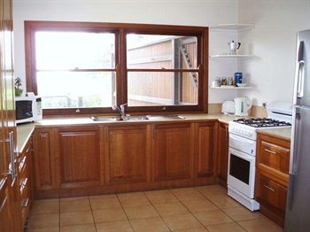 House Of Laurels - Accommodation Sunshine Coast 14