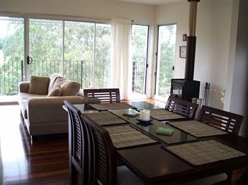 House Of Laurels - Accommodation Sunshine Coast 24