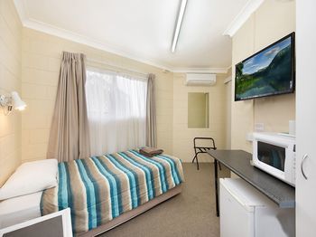 Caloundra City Centre Motel - Accommodation Sunshine Coast 17