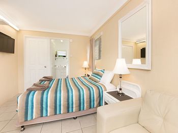 Caloundra City Centre Motel - Accommodation Sunshine Coast 20