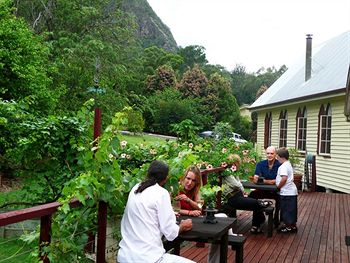 Glass House Mountains Ecolodge - Accommodation Sunshine Coast 5