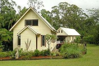Glass House Mountains Ecolodge - Accommodation Sunshine Coast 7