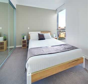 Zara Tower - Luxury Suites And Apartments - Accommodation Sunshine Coast 6