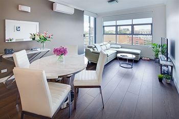 Zara Tower - Luxury Suites And Apartments - Accommodation Sunshine Coast 16