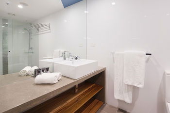 Zara Tower - Luxury Suites And Apartments - Accommodation Sunshine Coast 61