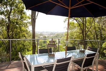 Arabella Guesthouse - Accommodation Sunshine Coast 1