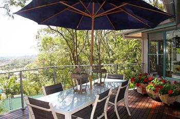 Arabella Guesthouse - Accommodation Sunshine Coast 2