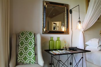 Arabella Guesthouse - Accommodation Sunshine Coast 13