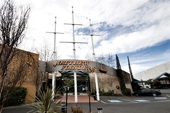 Matthew Flinders Hotel - Accommodation Sunshine Coast 12