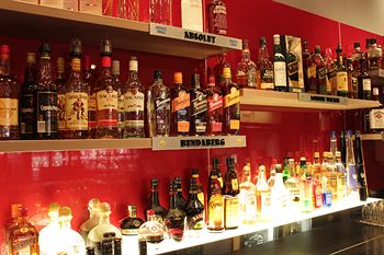 Matthew Flinders Hotel - Accommodation Sunshine Coast 14