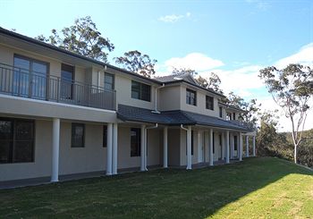 Riverside Oaks Golf Resort - Accommodation Sunshine Coast 4