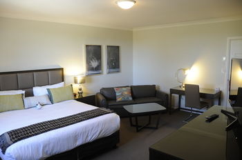 Riverside Oaks Golf Resort - Accommodation Sunshine Coast 14