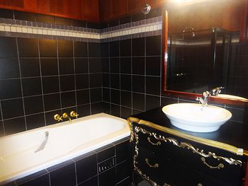 Casuarina Estate - Accommodation Sunshine Coast 0