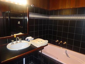 Casuarina Estate - Accommodation Sunshine Coast 1