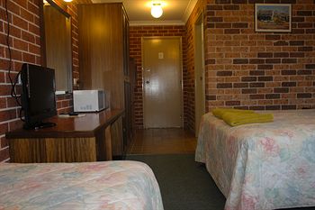 Colonial Motor Inn Lithgow - Accommodation Sunshine Coast 9