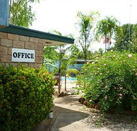 Palm Court Budget Motel Hostel/Backpackers - Accommodation Sunshine Coast