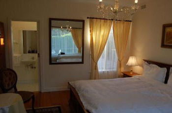 Bluebell Bed & Breakfast - Accommodation Sunshine Coast 6
