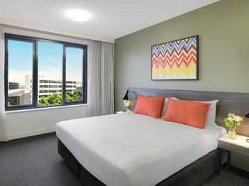 Adina Apartment Hotel Sydney Airport - Accommodation Sunshine Coast 1