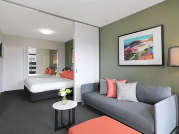 Adina Apartment Hotel Sydney Airport - Accommodation Sunshine Coast 8