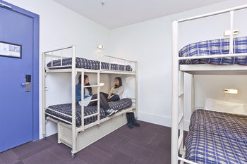 Melbourne VIC Accommodation Sunshine Coast