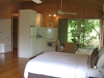 Belle's At Montville - Accommodation Sunshine Coast 12