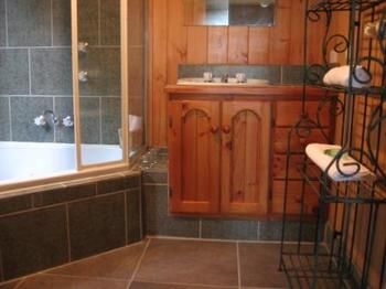 Belle's At Montville - Accommodation Sunshine Coast 17