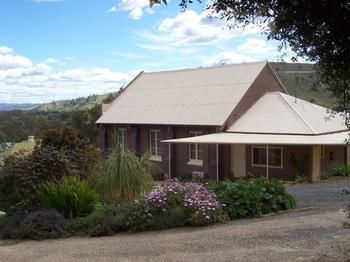 Church House B&B Gundagai - Accommodation Sunshine Coast 1