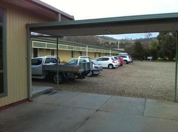 Bushmans Retreat Motor Inn - Accommodation Sunshine Coast 3