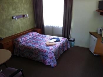 Bushmans Retreat Motor Inn - Accommodation Sunshine Coast 11