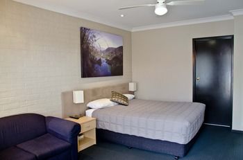 Baybrook Motor Inn & Apartments - Accommodation Sunshine Coast 4
