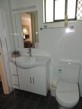 Forest Lodge Motor Inn & Restaurant - Accommodation Sunshine Coast 3