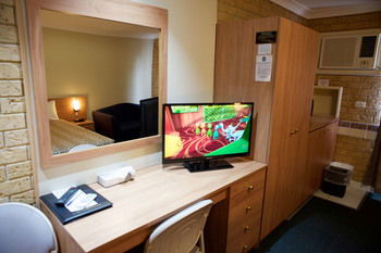 Forest Lodge Motor Inn & Restaurant - Accommodation Sunshine Coast 12