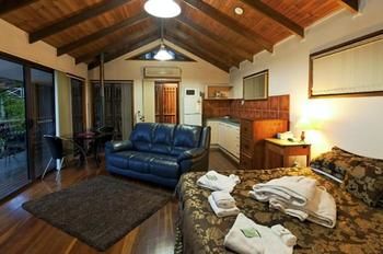 Treetops Accommodation Montville - Accommodation Sunshine Coast 1