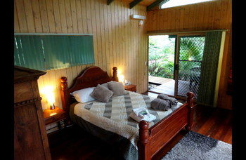 Treetops Accommodation Montville - Accommodation Sunshine Coast 18