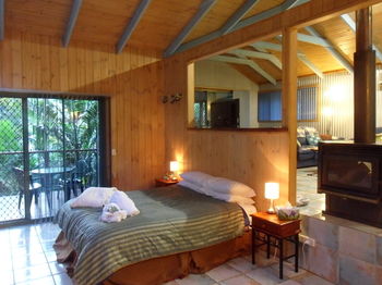 Treetops Accommodation Montville - Accommodation Sunshine Coast 78