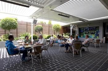 Macquarie Inn - Accommodation Sunshine Coast 2