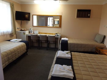 Civic Motel - Accommodation Sunshine Coast 24