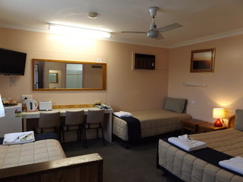 Civic Motel - Accommodation Sunshine Coast 27