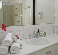 Birches Townhouse - Accommodation Sunshine Coast