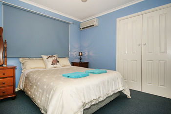 Roseland Holiday House - Accommodation Sunshine Coast 4
