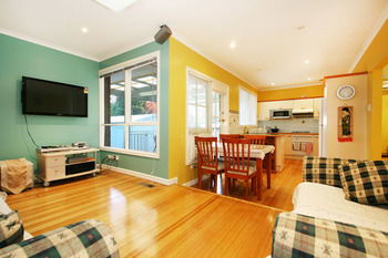 Roseland Holiday House - Accommodation Sunshine Coast 9