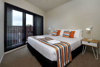 Randwick Central Suites - Accommodation Sunshine Coast 3