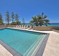 Clubb Coolum Beach Resort - Accommodation Sunshine Coast