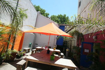 Zing Backpackers - Accommodation Sunshine Coast 1