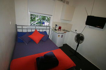 Zing Backpackers - Accommodation Sunshine Coast 3