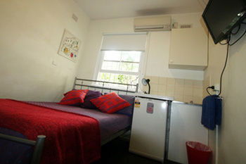 Zing Backpackers - Accommodation Sunshine Coast 6