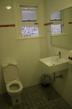 Zing Backpackers - Accommodation Sunshine Coast 11