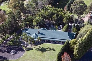 Relaxin - Accommodation Sunshine Coast 1