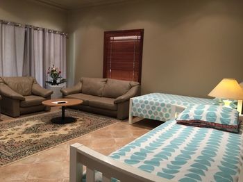 Relaxin - Accommodation Sunshine Coast 23