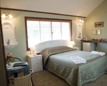 Santosa Cottage - Accommodation Sunshine Coast 5